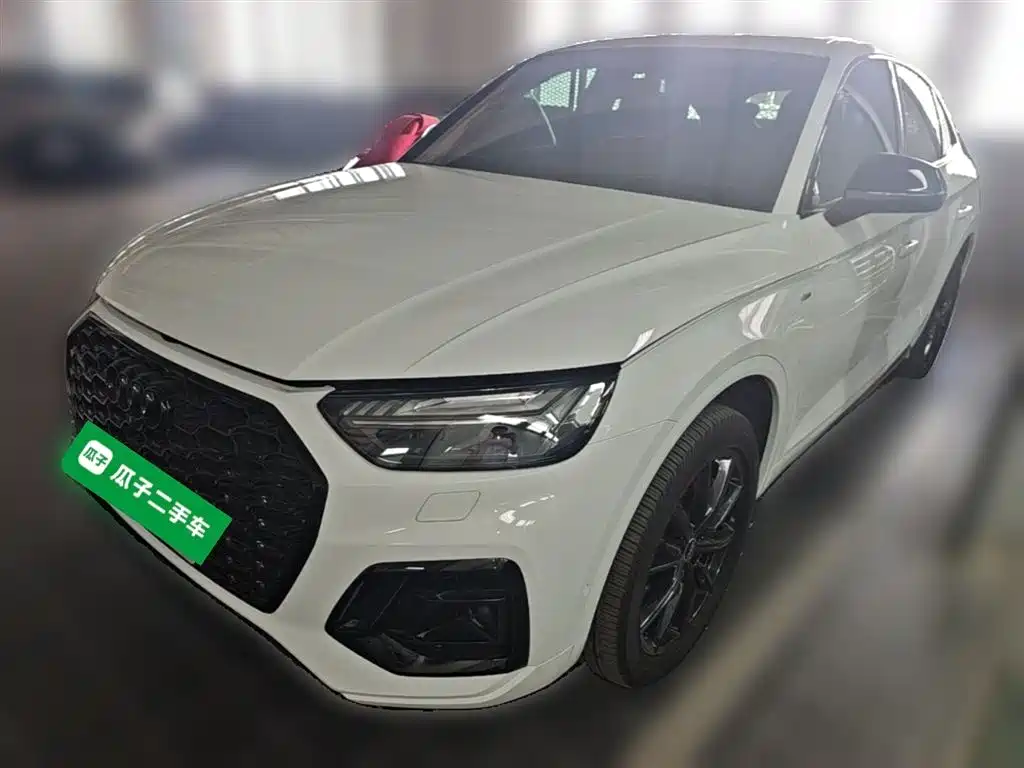 Audi Q5L Sportback 2022 — фото 1