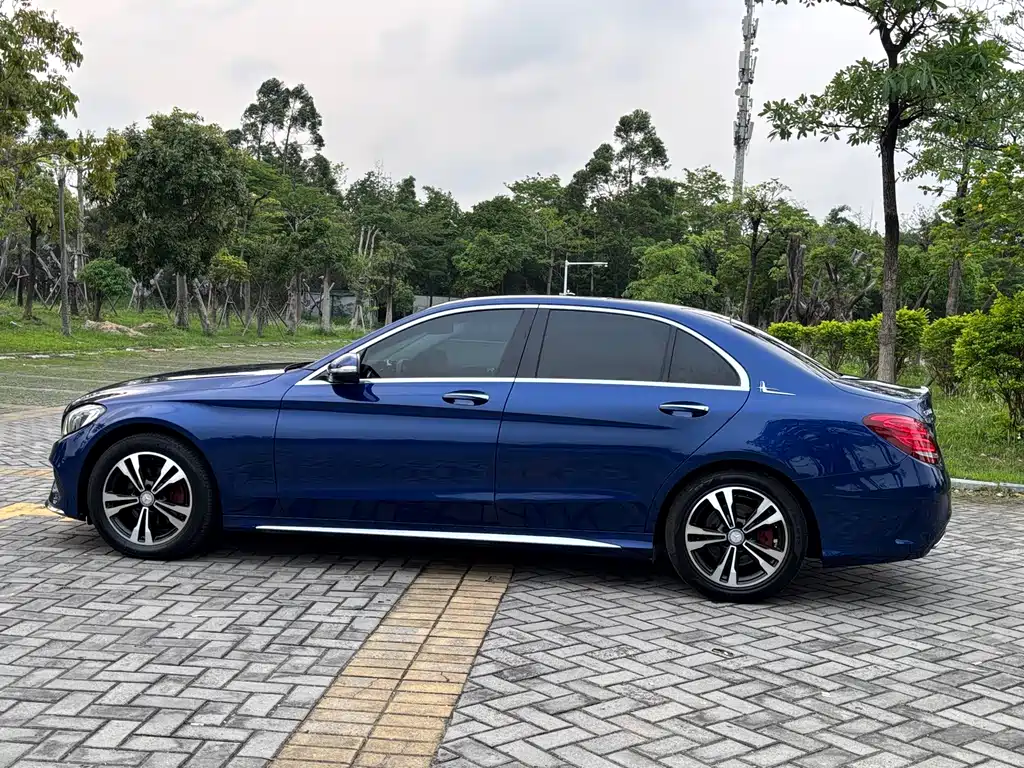 Mercedes-Benz C-Class 2017