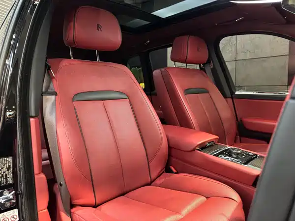 Rolls-Royce Cullinan 2024