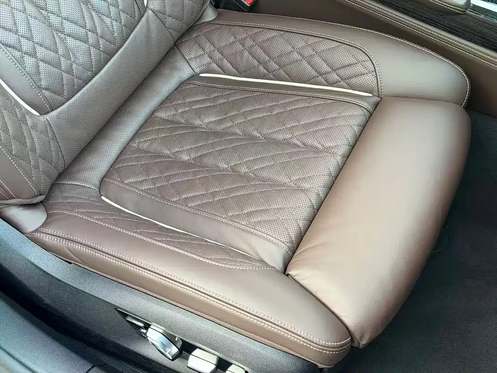 BMW 7 Series 2021 — фото 18