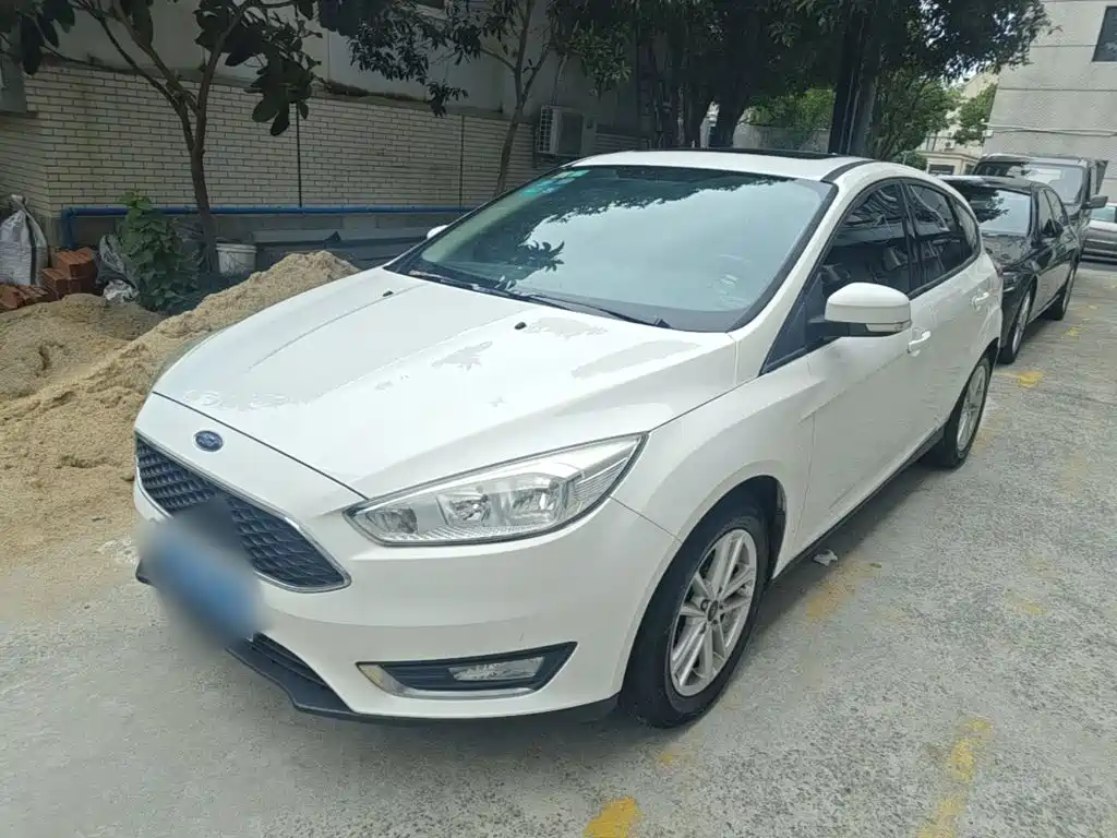 Ford Focus 2017 — фото 1