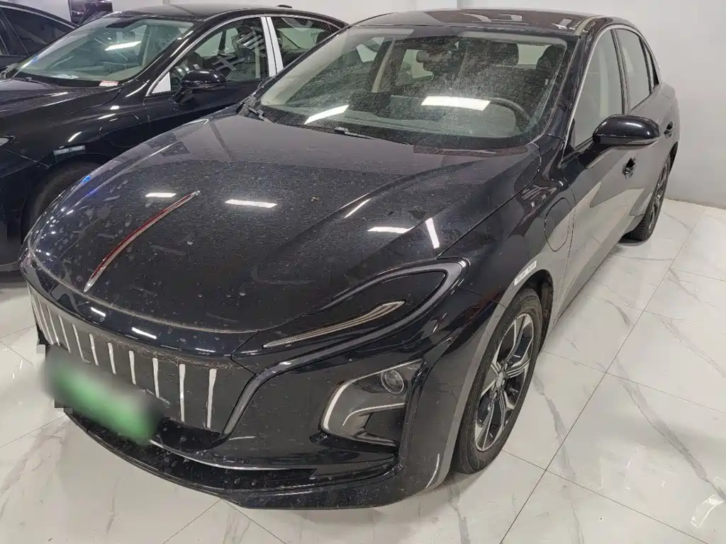 Hongqi E-QM5 2024