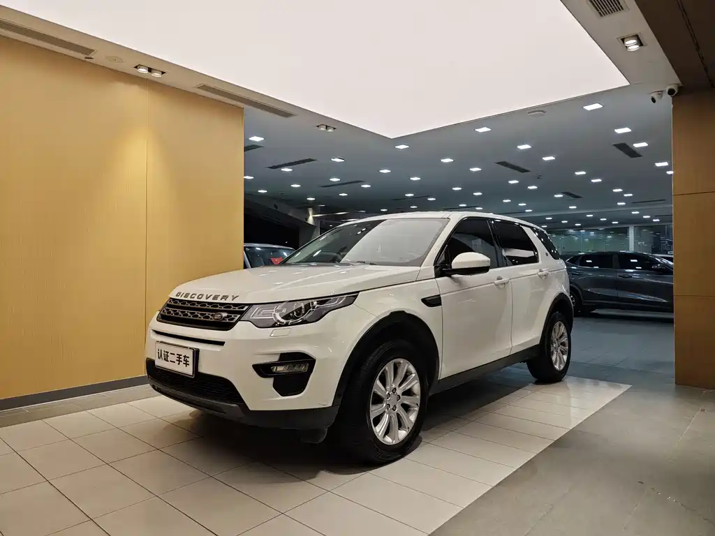 Land Rover Discovery Sport 2019 — фото 1