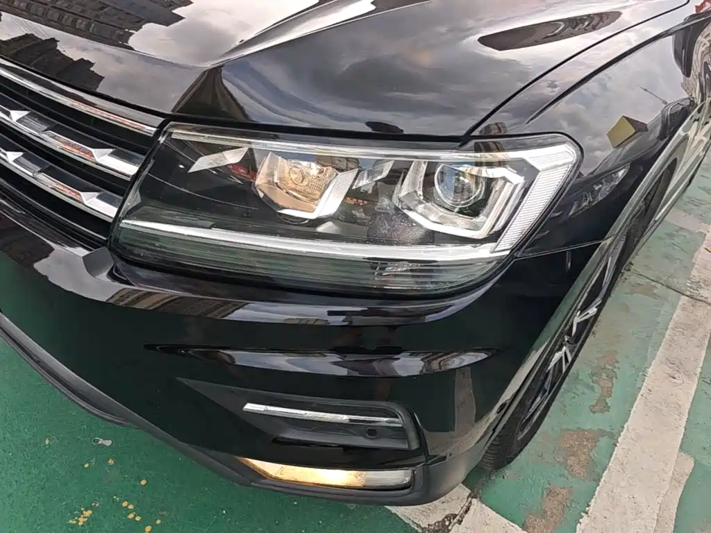 Volkswagen Tiguan L 2020 — фото 24