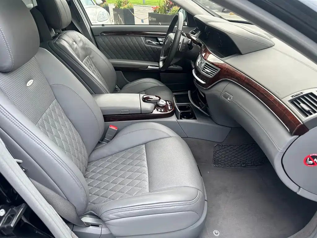 Mercedes-Benz S-Class AMG 2009 — фото 25