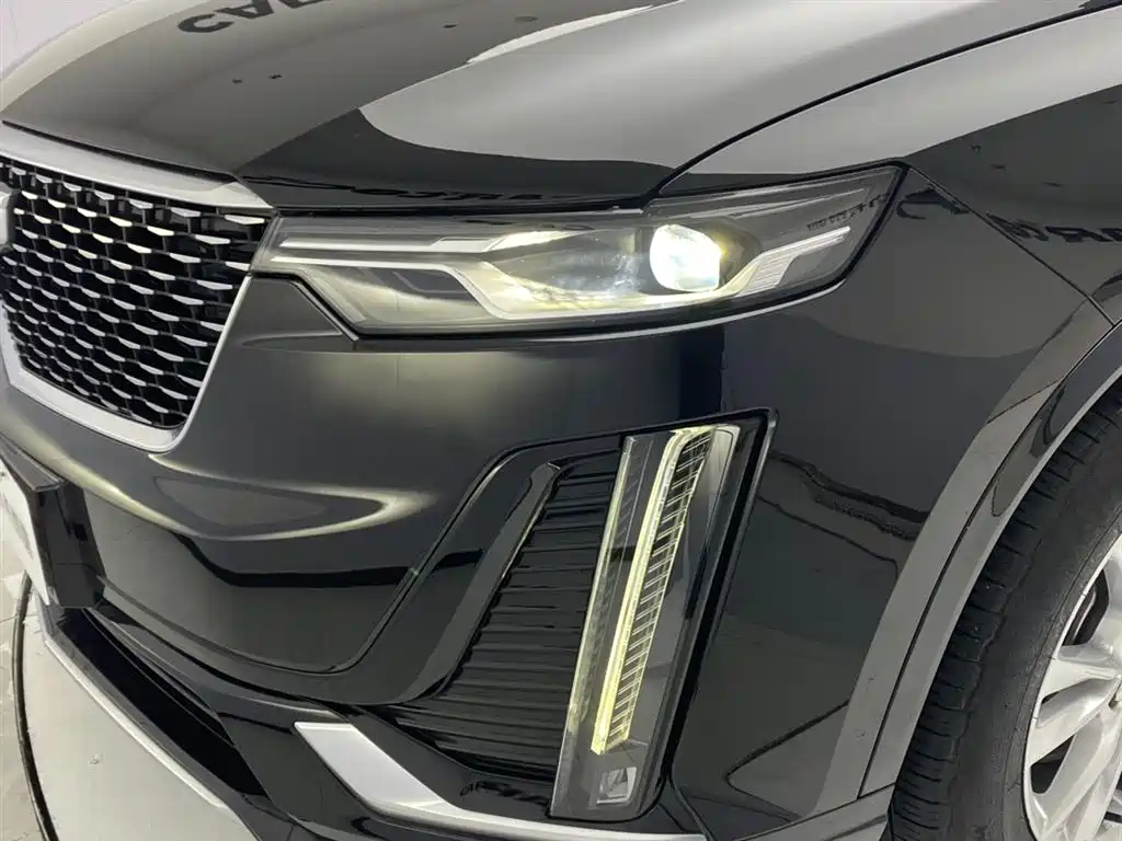 Cadillac XT6 2021 — фото 10