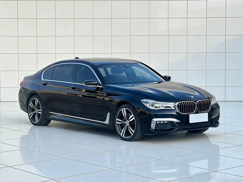 BMW 7 Series 2019 — фото 3