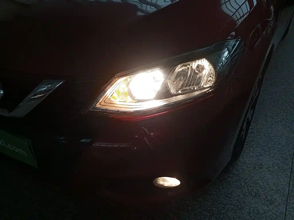 Nissan Tiida 2018 — фото 24