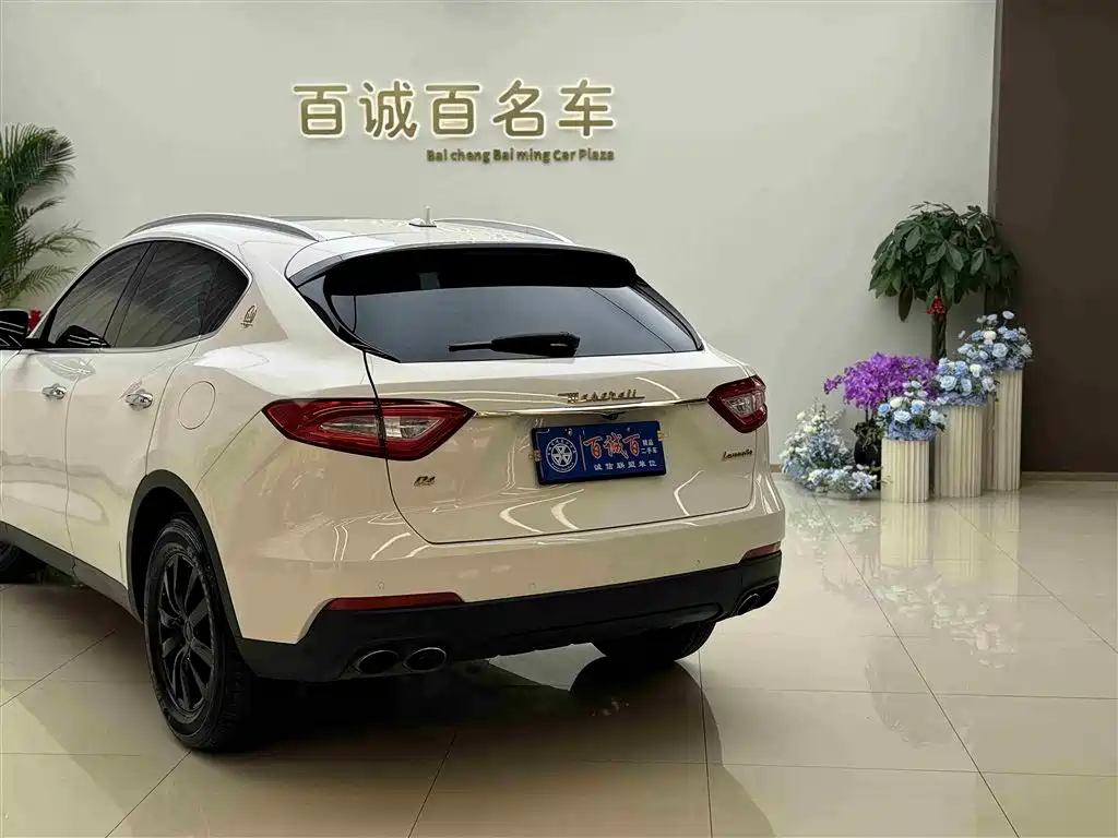 Maserati Levante 2019 — фото 8