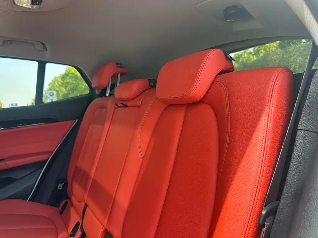 BMW X2 2023 — фото 15