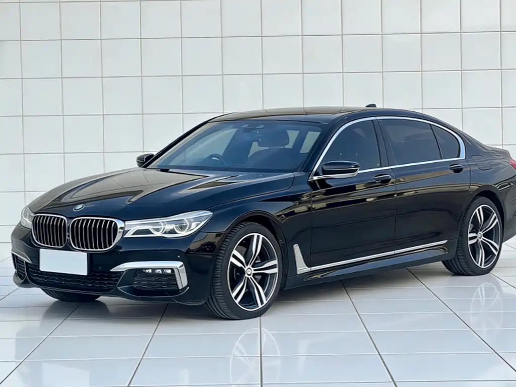 BMW 7 Series 2019 — фото 1