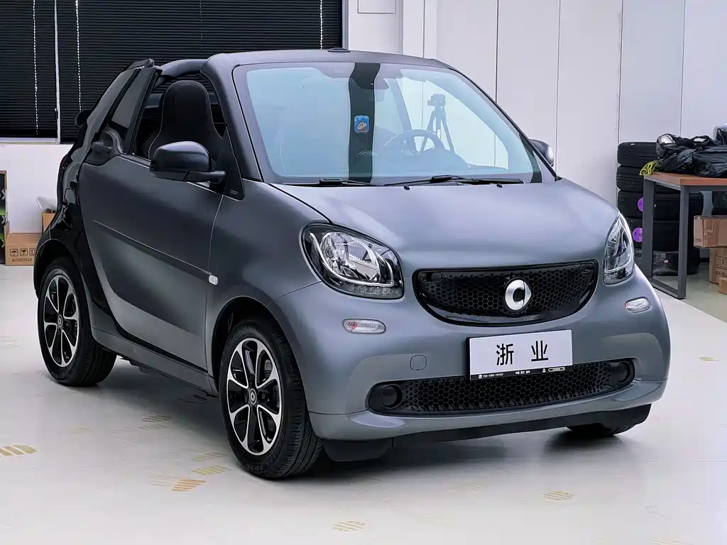 smart Fortwo 2017 — фото 8