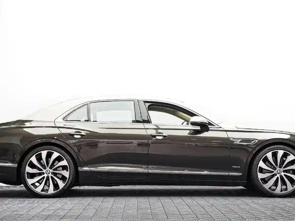 Bentley Flying Spur 2024