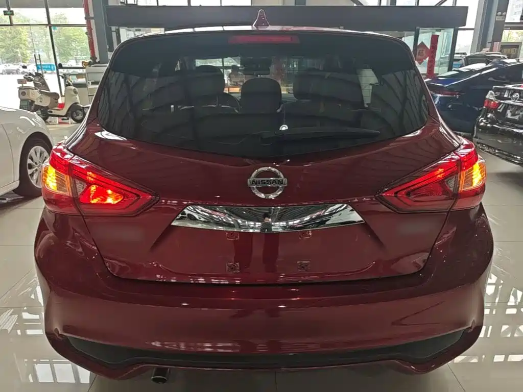 Nissan Tiida 2021