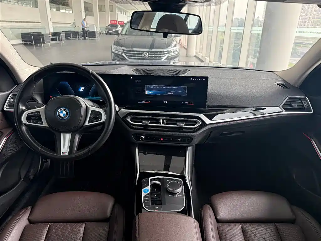 BMW i3 2022 — фото 16