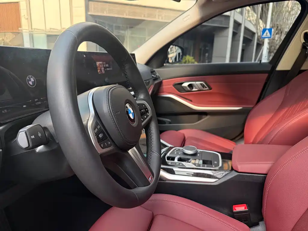 BMW 3 Series 2023 — фото 16