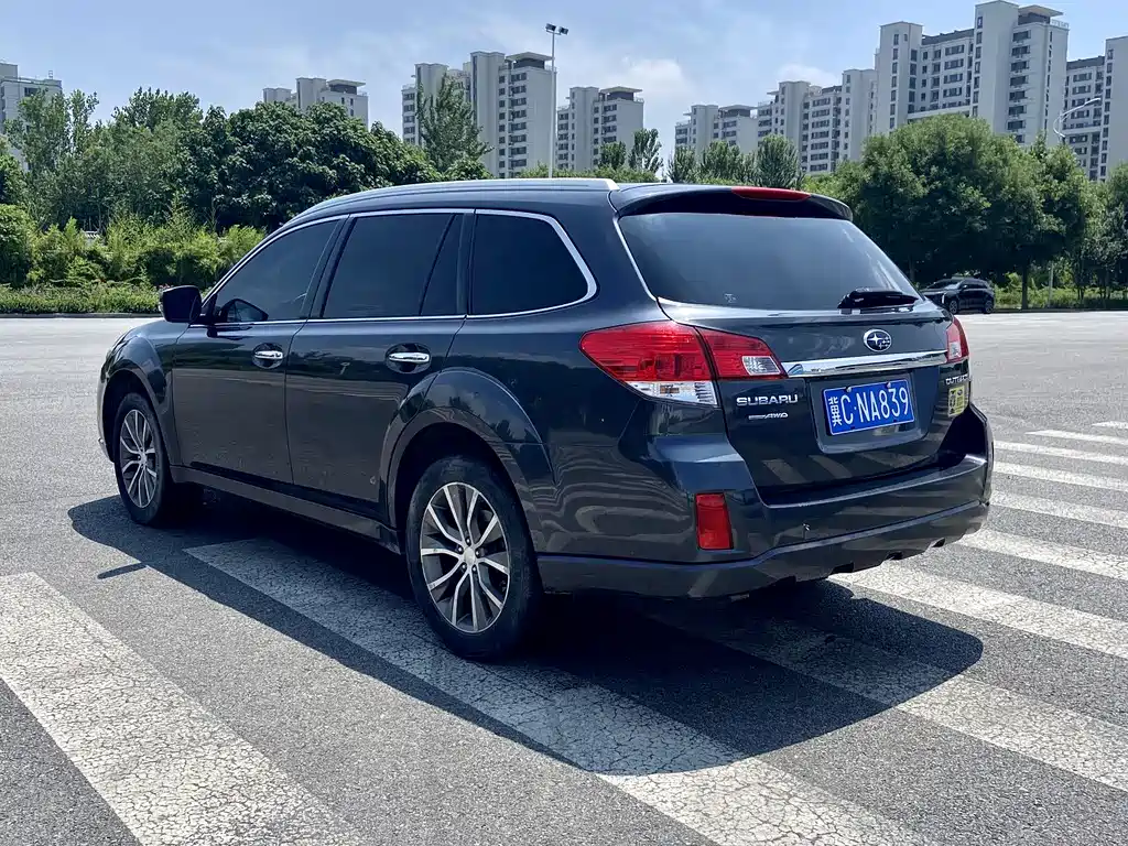 Subaru Outback 2013 — фото 9