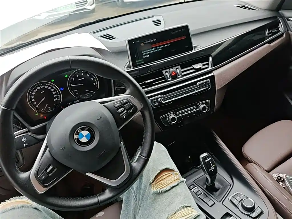 BMW X1 2019 — фото 10
