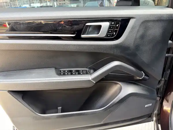Porsche Cayenne New Energy 2019