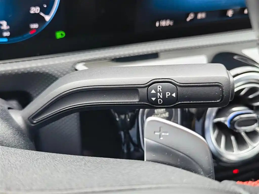 Mercedes-Benz CLA 2023 — фото 12