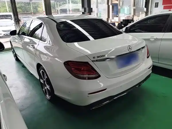 Mercedes-Benz E-Class 2016