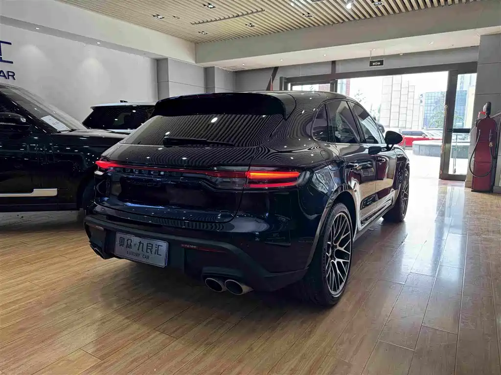 Porsche Macan 2022 — фото 18
