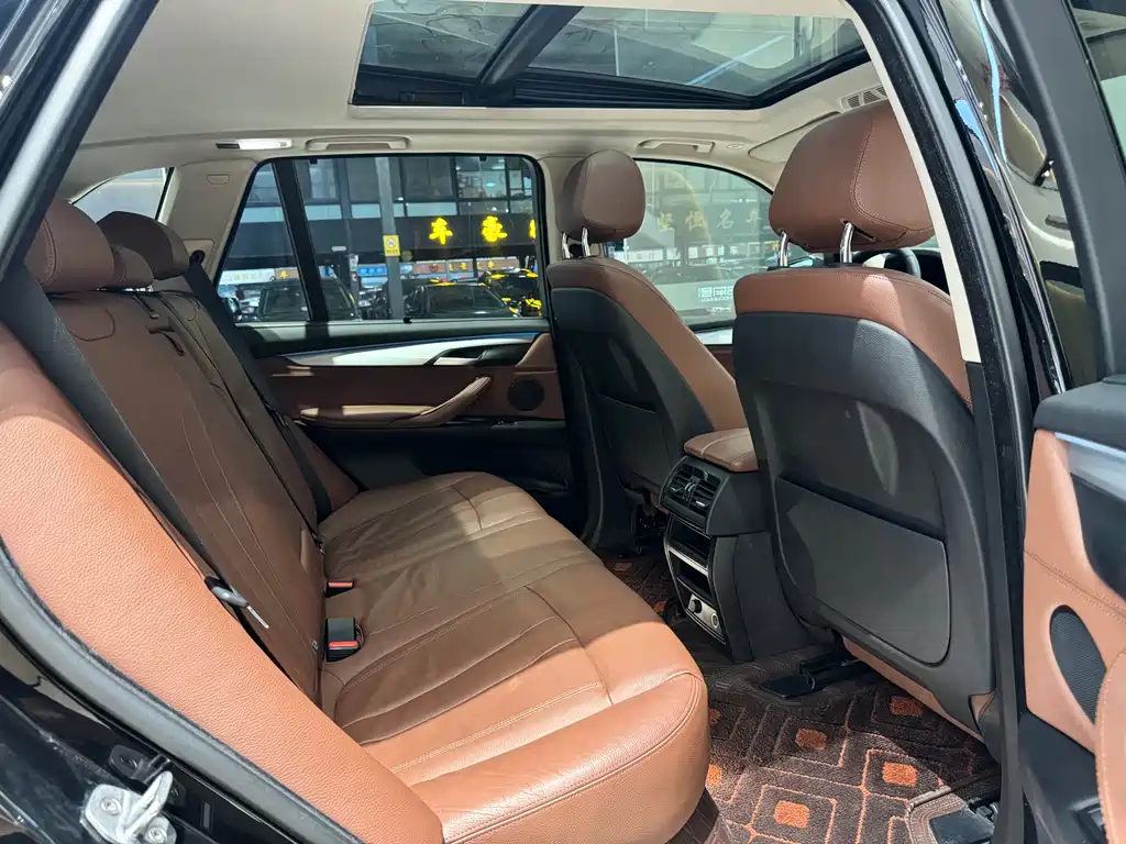 BMW X5 2018 — фото 16