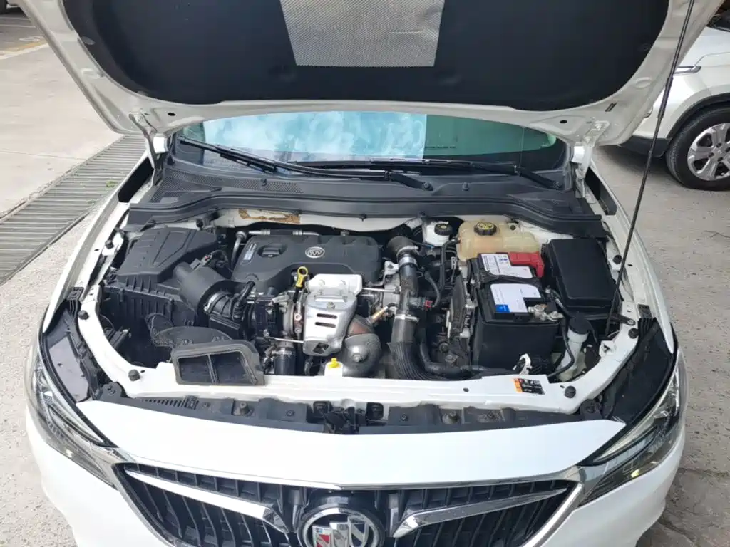 Buick Excelle 2018 — фото 20