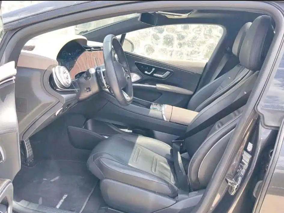 Mercedes-Benz EQS AMG 2025