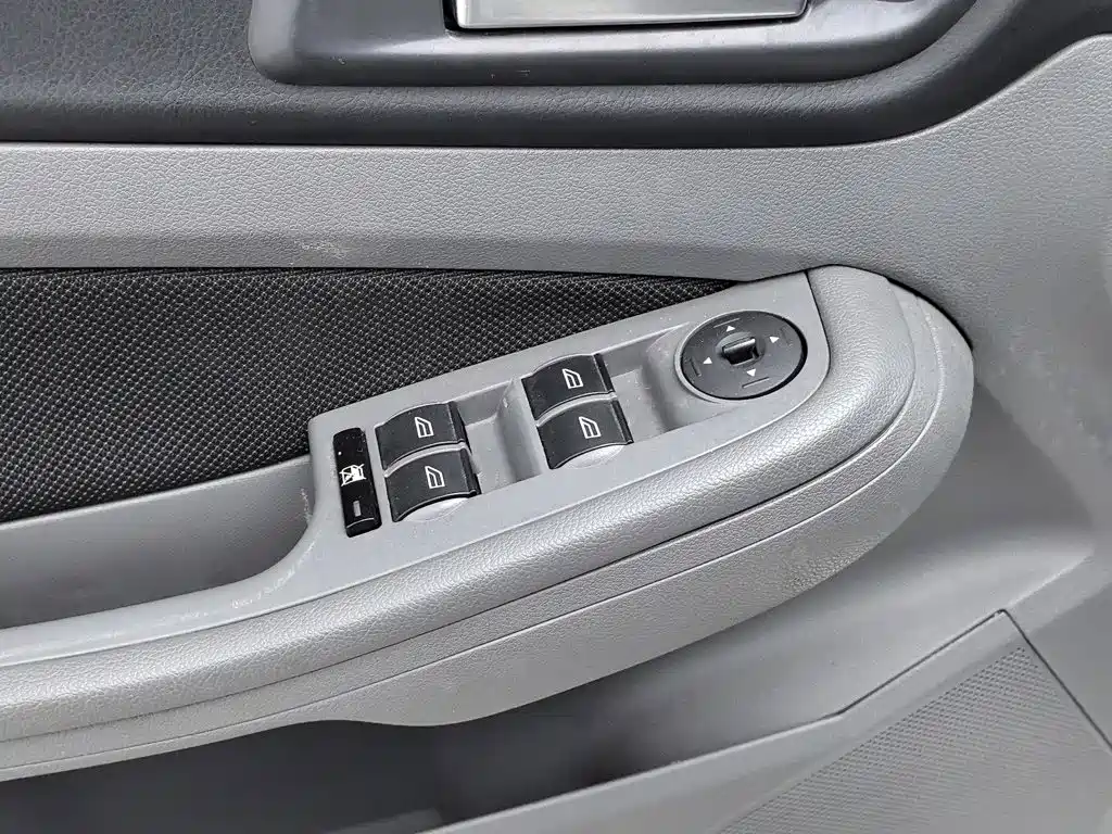 Ford Focus 2014 — фото 9
