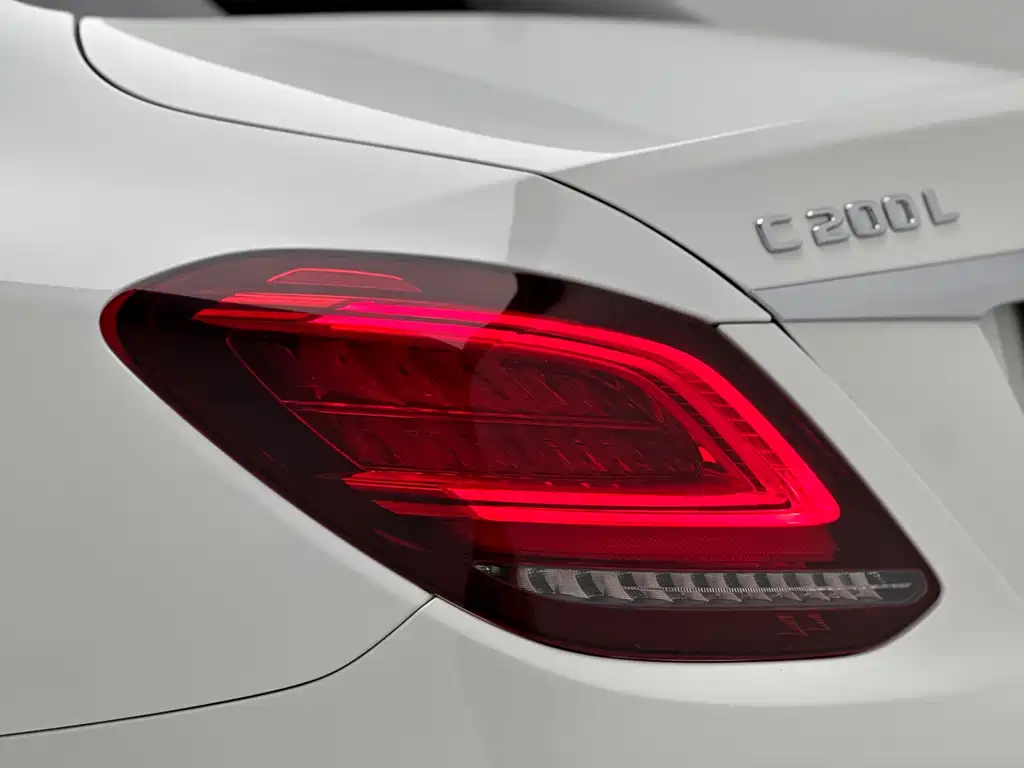 Mercedes-Benz C-Class 2021 — фото 17