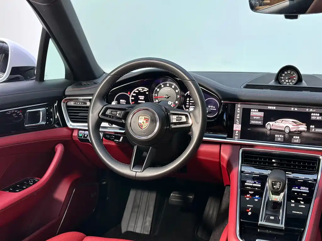 Porsche Panamera 2021 — фото 16
