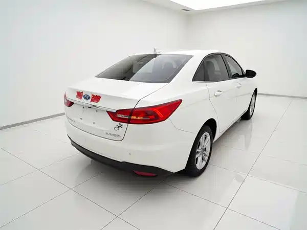 Ford Escort 2019