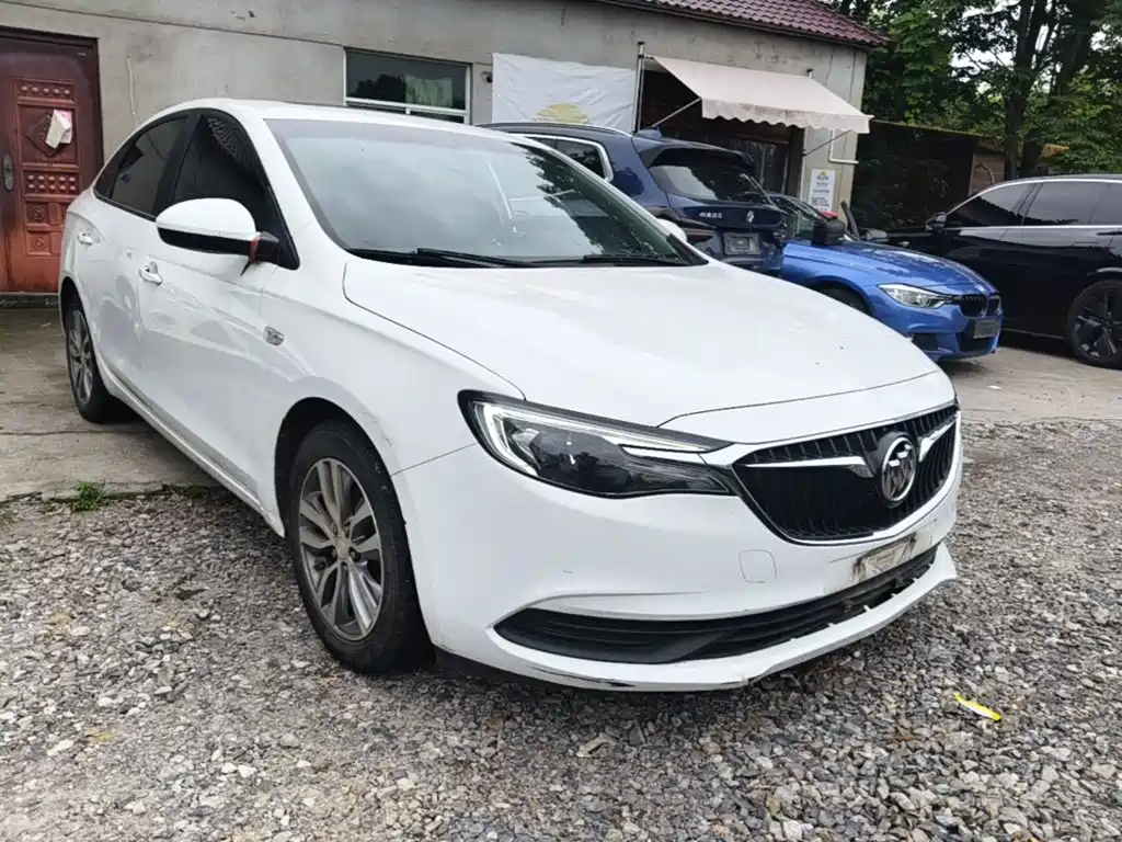 Buick Excelle 2019 — фото 4