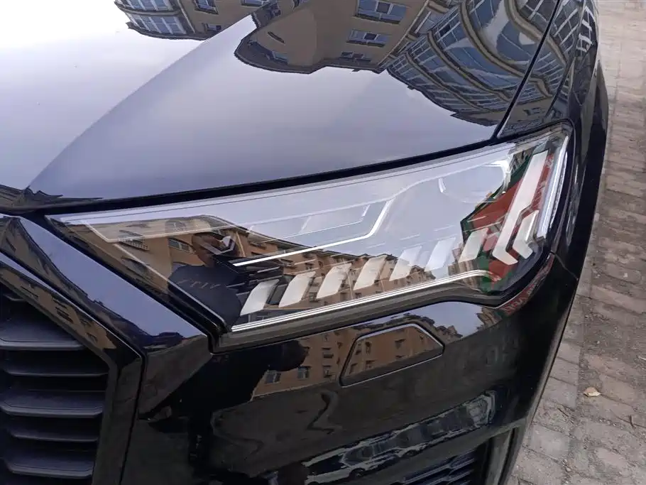 Audi Q7 2021