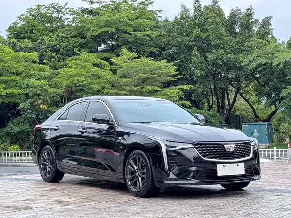Cadillac CT4 2022