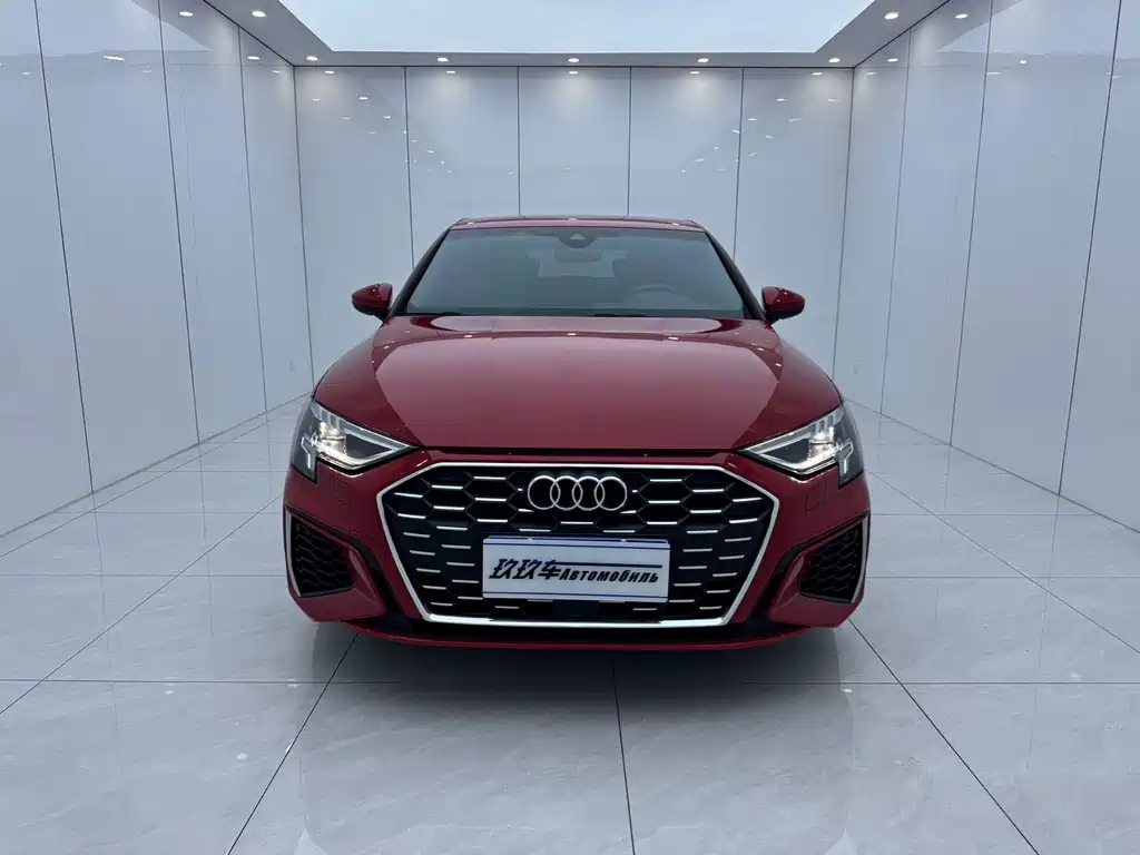 Audi A3 2023 — фото 2