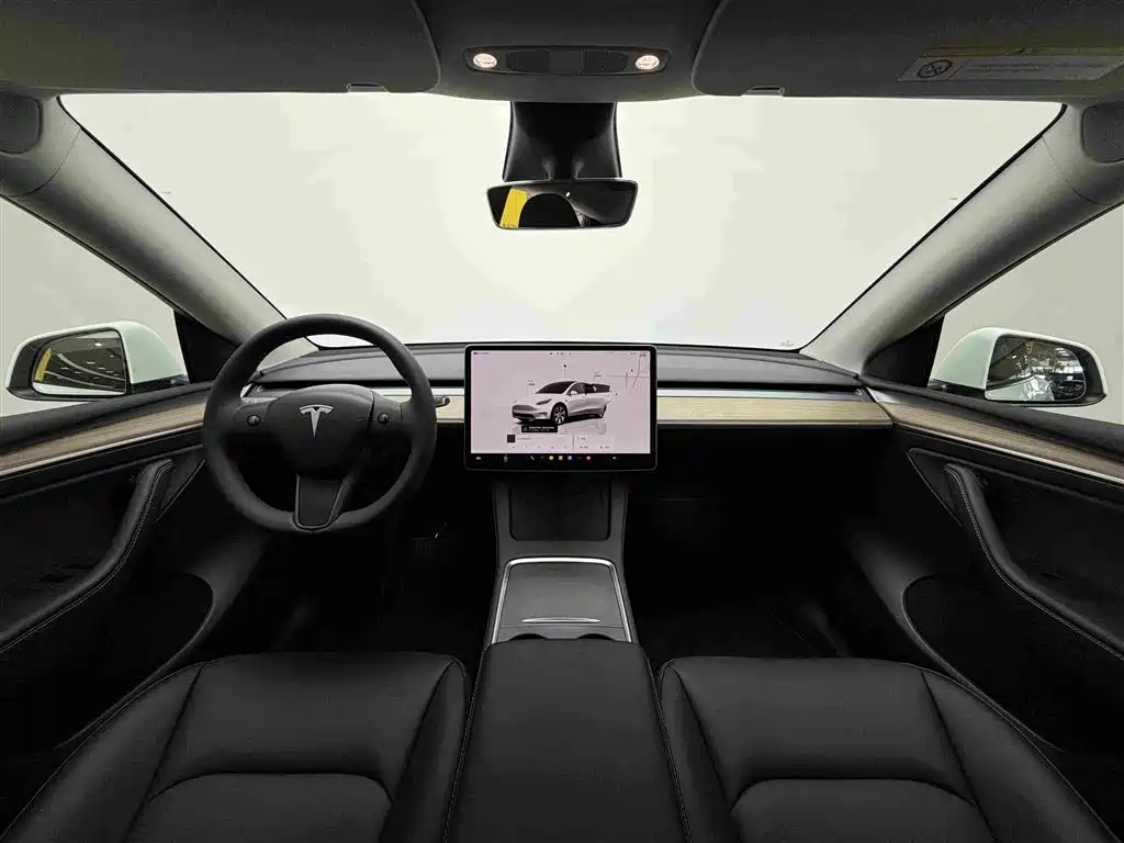Tesla Model Y 2023 — фото 16