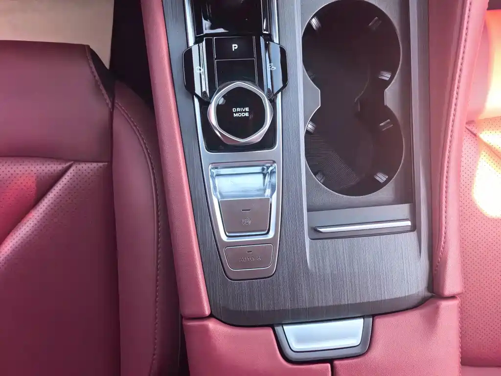 Changan CS75PLUS 2022 — фото 12