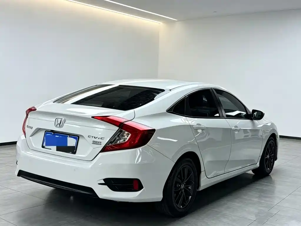 Honda Civic 2020 — фото 9