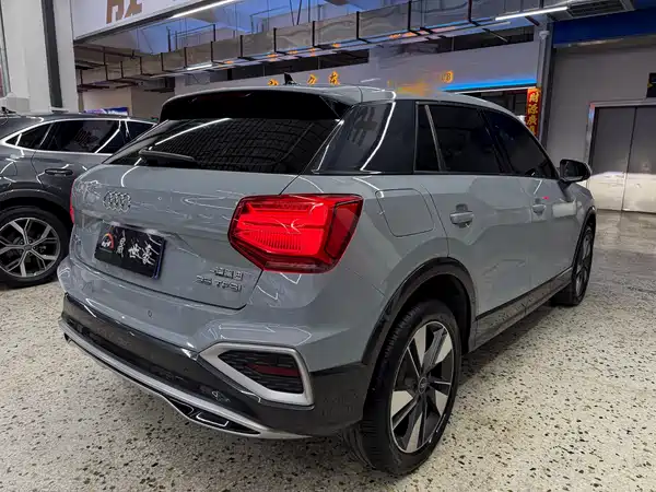 Audi Q2L 2022