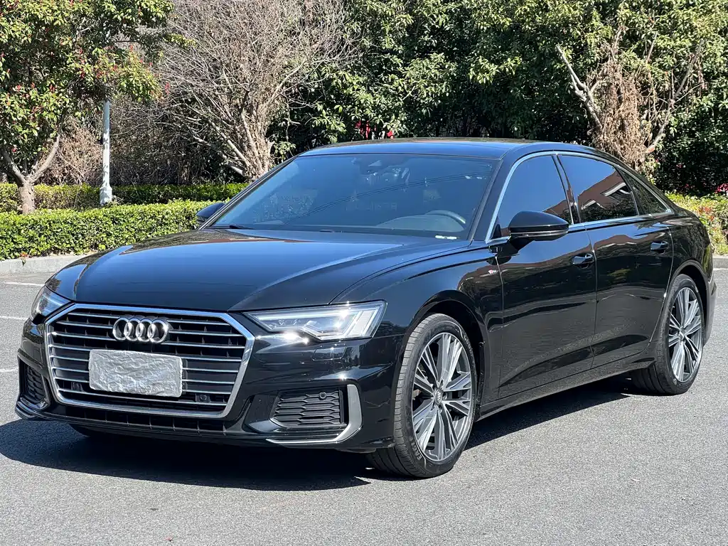 Audi A6L 2021 — фото 1