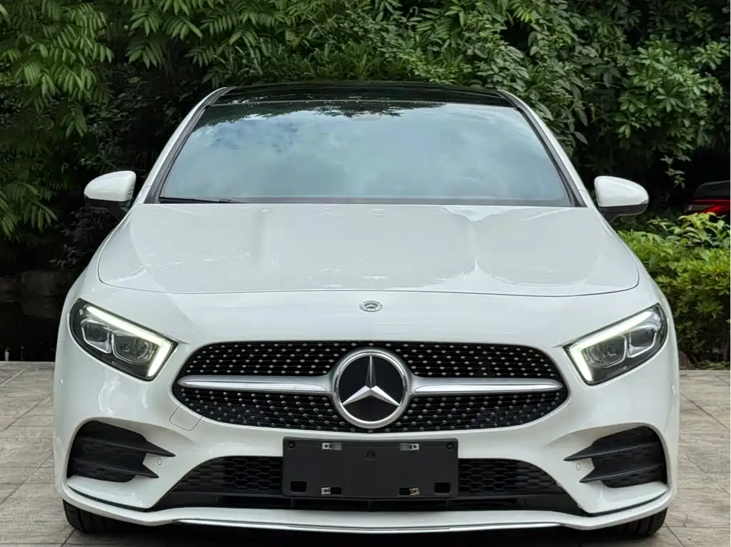 Mercedes-Benz A-Class 2022 — фото 2