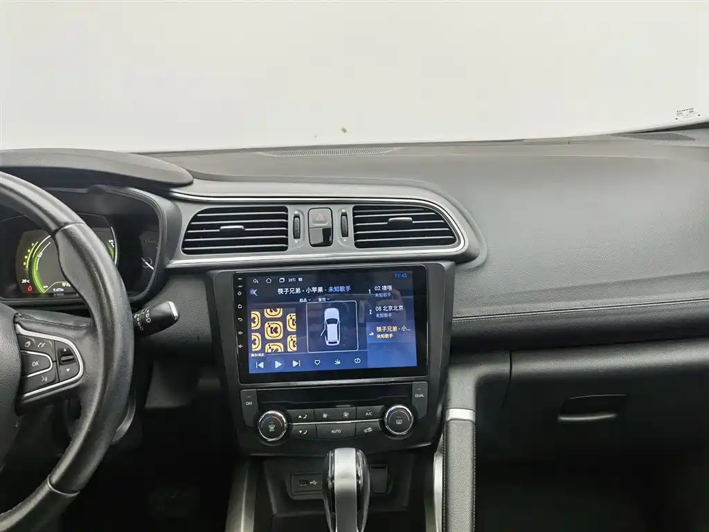 Renault Kadjar 2018 — фото 12