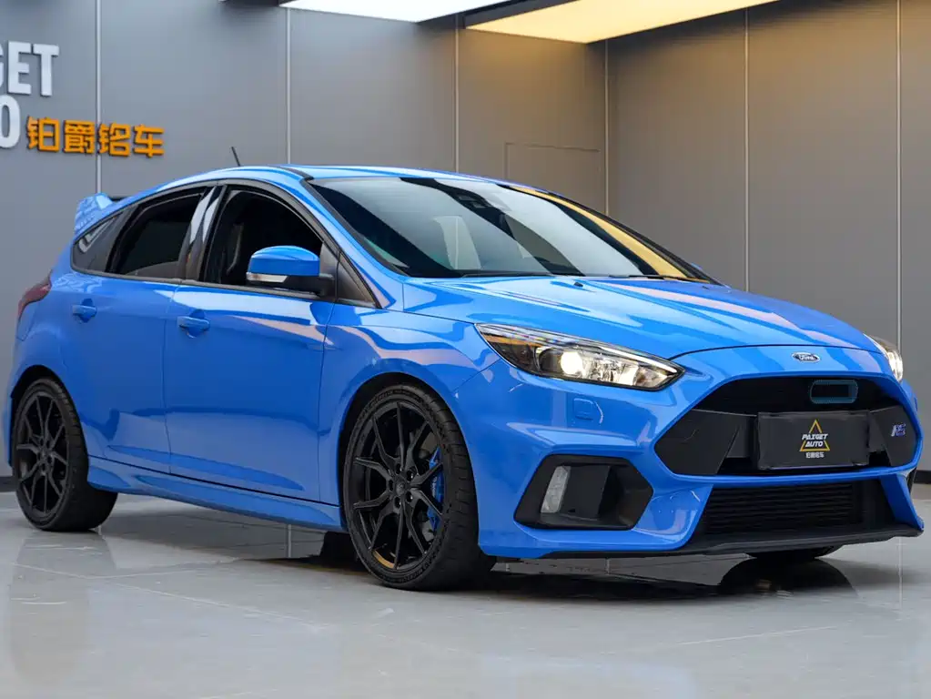 Ford Focus 2018 — фото 2