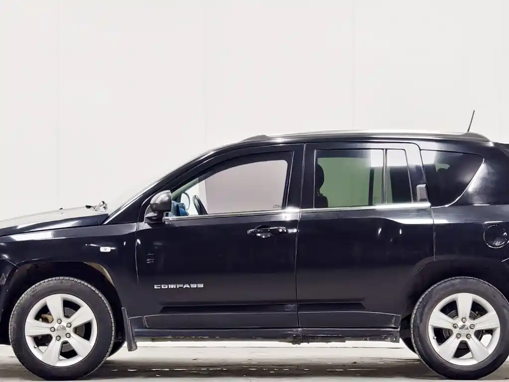 Jeep Compass 2014 — фото 4