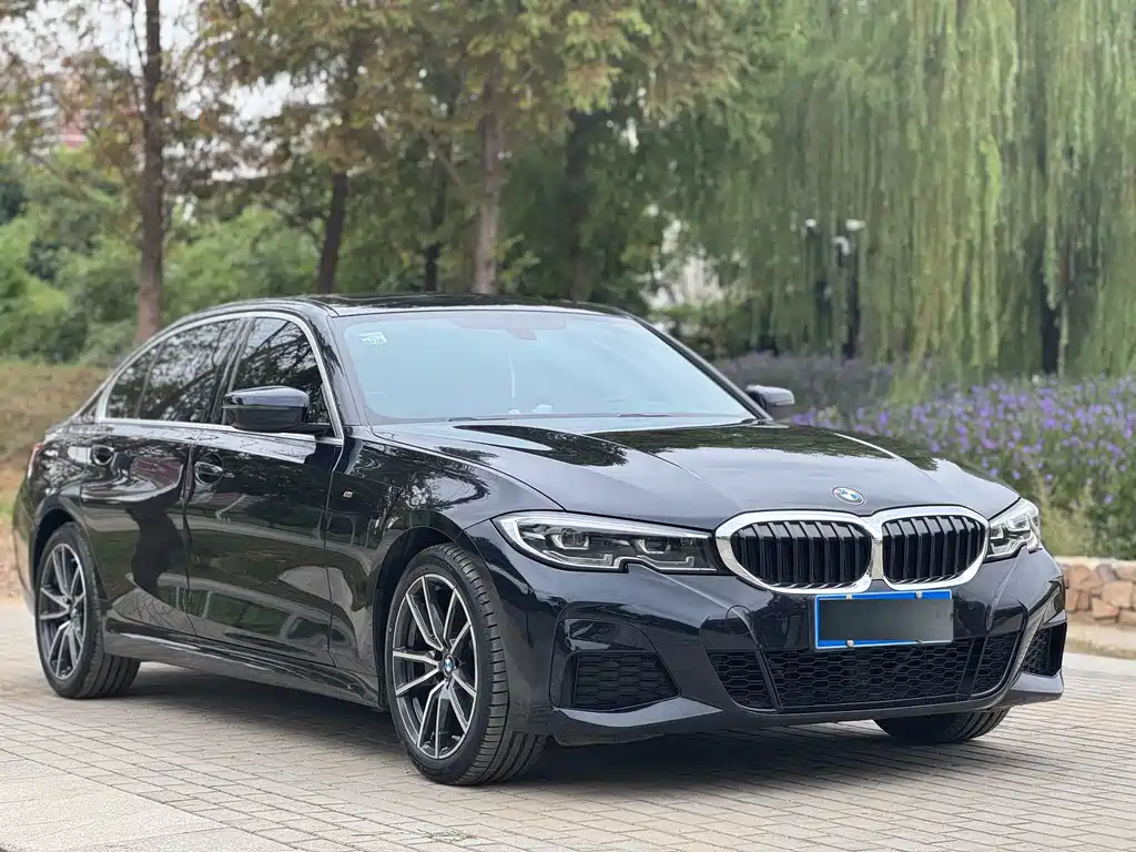 BMW 3 Series 2021