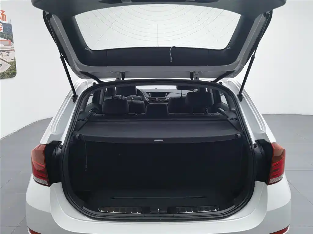 BMW X1 2016 — фото 16