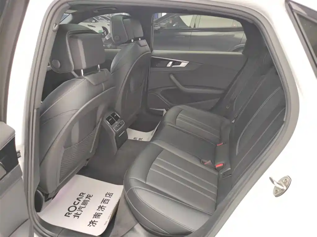 Audi A4L 2024