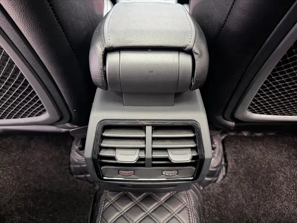 Audi Q3 2023 — фото 13